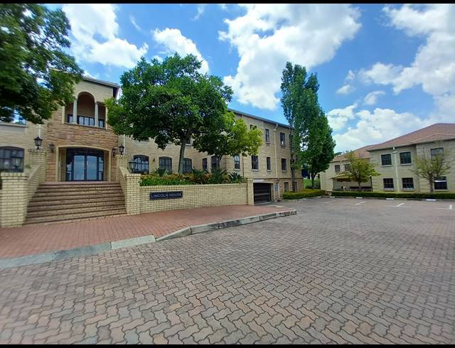 631M² OFFICE TO LET IN BRYANSTON